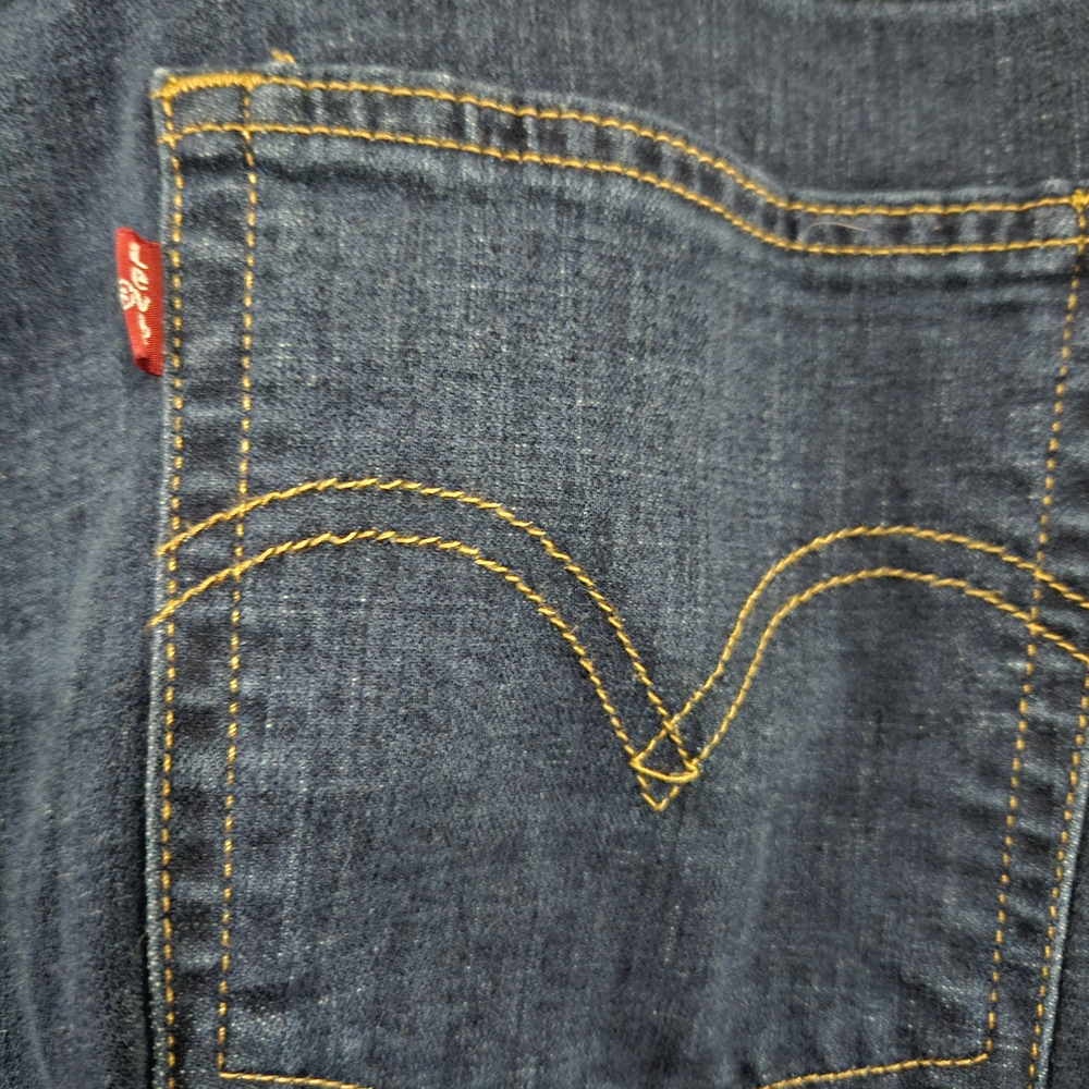 Levi's Women's Dark Blue Boyfriend Jeans - Picture 8 of 8